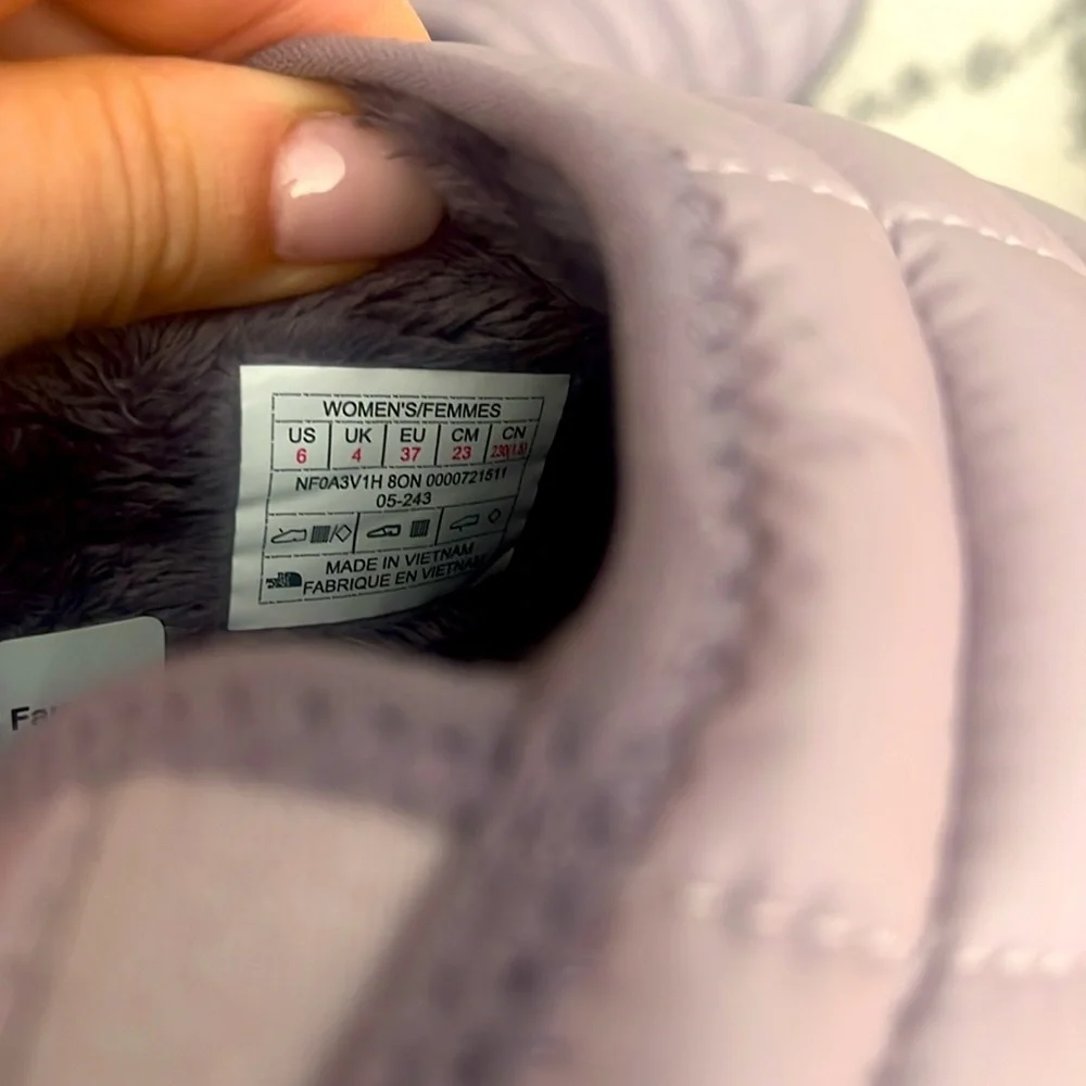 Women’s ThermoBall™ V Traction Mules. Size 6US. Moonstone Grey-Lunar Stone - Picture 5 of 5
